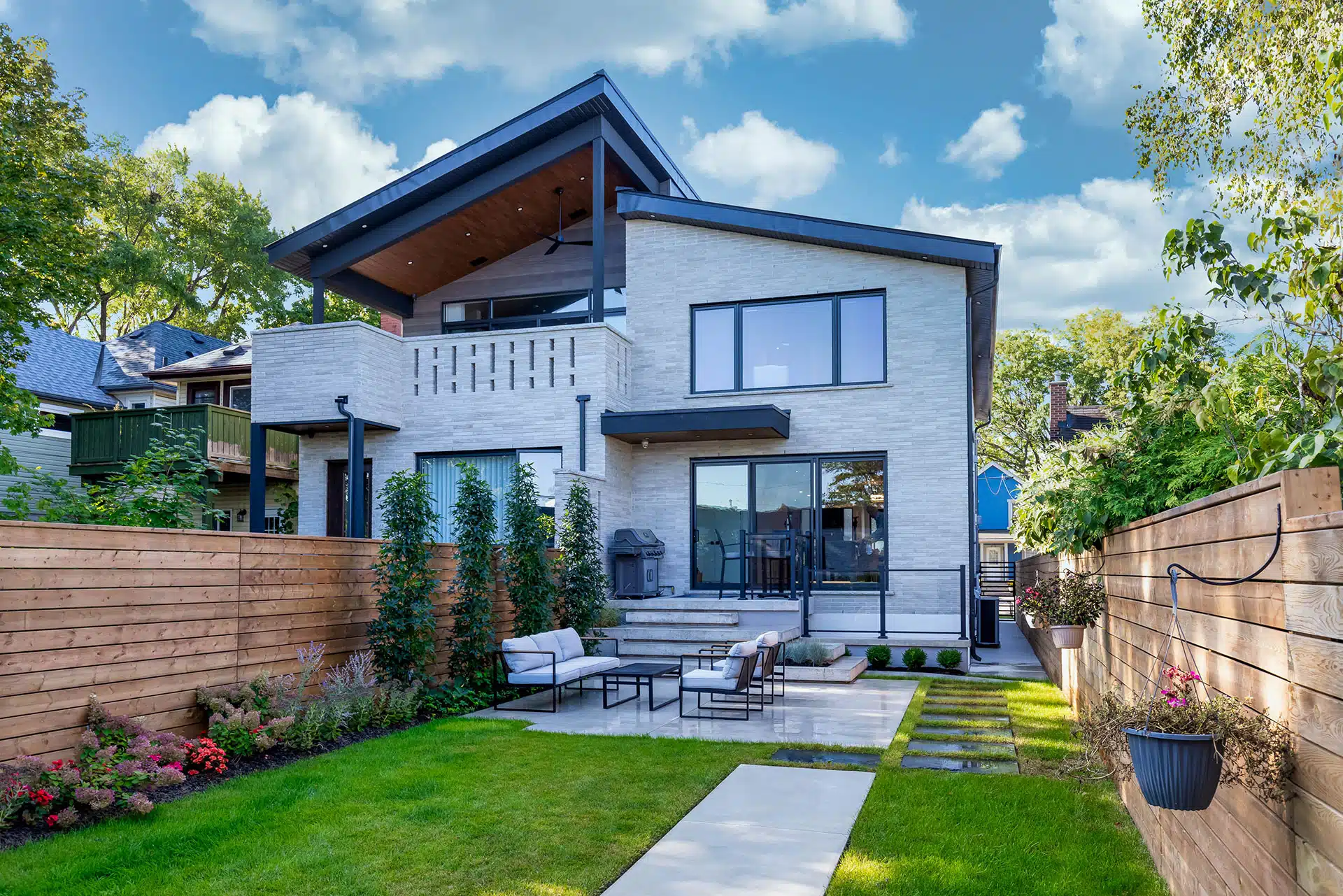 Luxury Exterior House Backyard